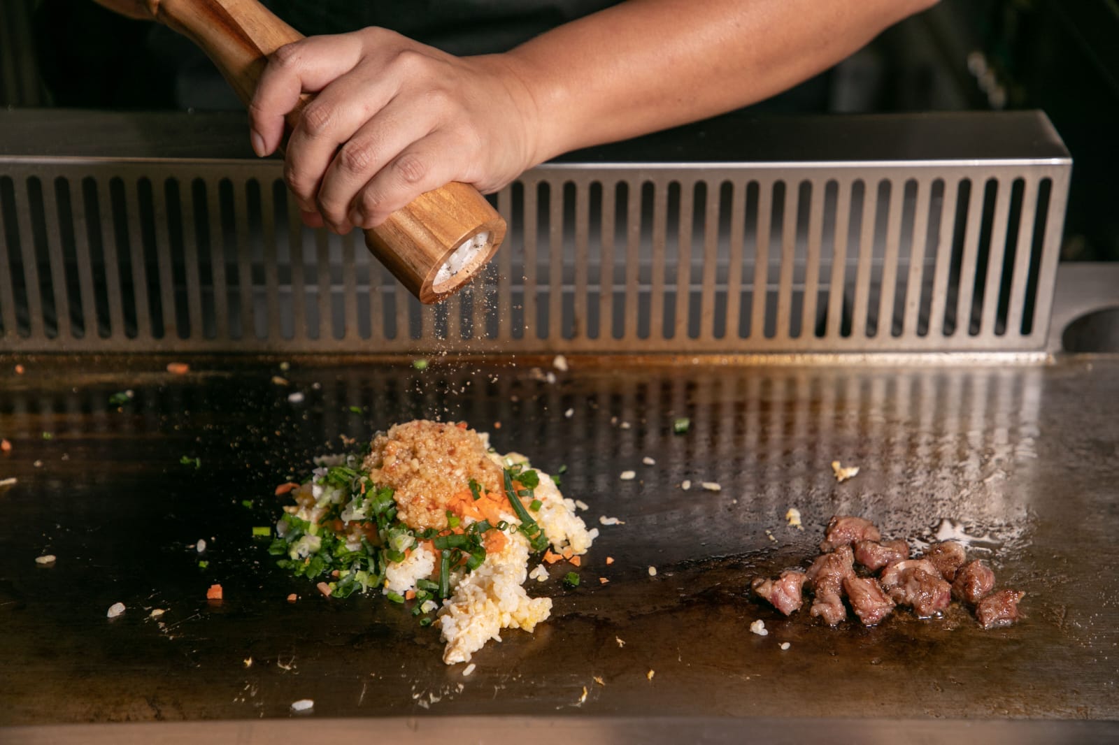 龍亭午市八道菜套餐/晚市高級廚師發板八道菜套餐買一送一| 閃購價$588 | 鄰住買Neigbuy | 日日搶好嘢